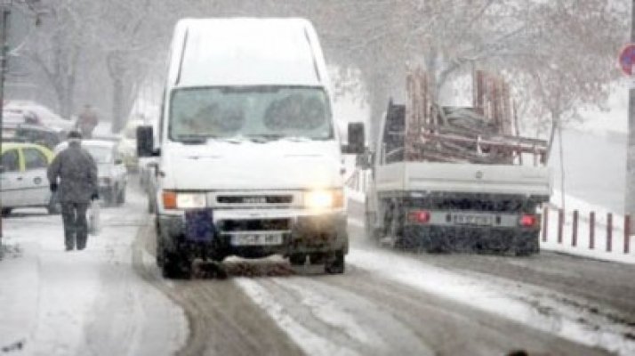 ARR solicită autogărilor să suspende cursele din cauza viscolului